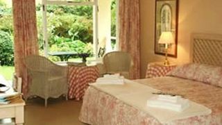 High Hedges Guest House | Accommodation Deurdrif