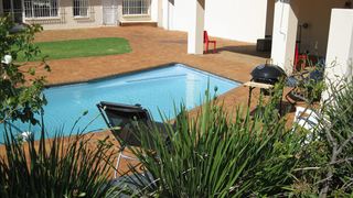 La Marchant Guesthouse | Accommodation Florida (Gauteng)