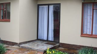 Kipepeo Luxury Guesthouse | Boshof Accommodation