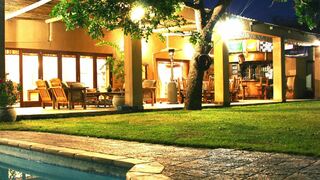 Lion Tree Top Lodge | Acornhoek Accommodation