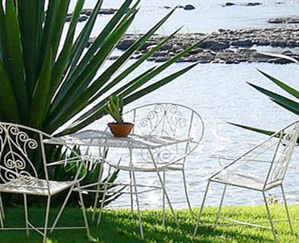 Le Bonheur Guest Manor
