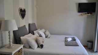 Shalom Bed and Breakfast | Van Ryneveld (Strand) Self-catering