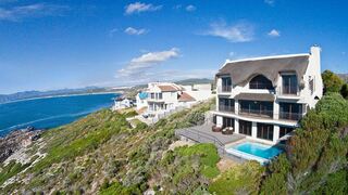Whale Huys | Africa Specials