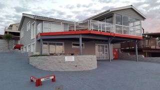 Beachfront Manor | Accommodation Tergniet