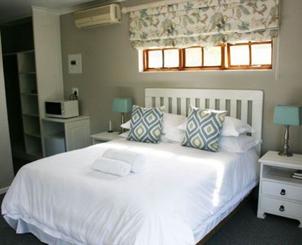 Bunkers Inn Guesthouse and Conference Venue