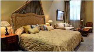 Monarch Hotel | Rosebank Hotels