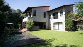 St Andrews Gardens B&B | Accommodation Hurlingham
