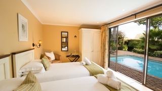 Aziza Guest House | Accommodation Camphers Drift