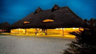 Hakuna Majiwe Beach Lodge | Paje Hotels