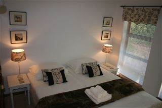 Summer Cottage | Somerset West Accommodation