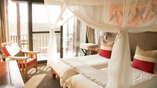 Victoria Falls Safari Lodge | Victoria Falls Accommodation