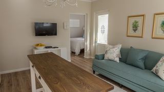 7onLewis | Accommodation Constantia
