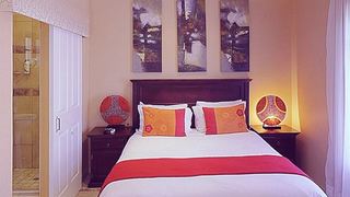 Madlula's Guesthouse | Accommodation Scottsville