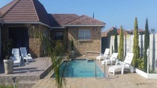Ebenezer Guest House | Bluewater Bay Accommodation