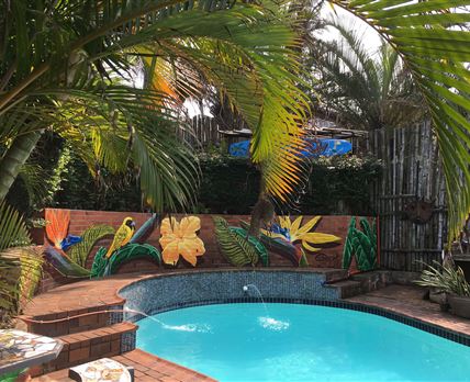 Ansteys Beach Self-Catering and Backpackers