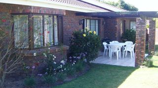 Toni's Place | Robberg Ridge Accommodation