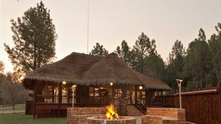 Emerald Bush Lodges | Vanderbijlpark Accommodation
