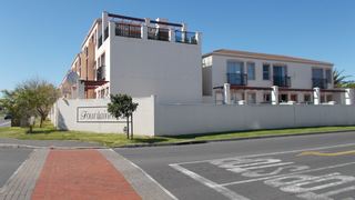 Apartment Fountainebleau 32 | Parklands Accommodation