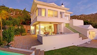 Hideaway Beach Villa | Self-catering Llandudno
