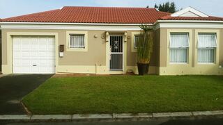 Strawberry Lane | Blouberg Sands Accommodation
