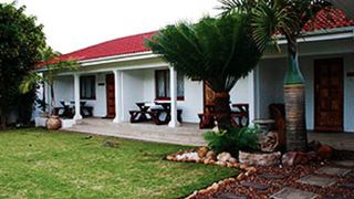 Marais Manor | Accommodation The Bluff