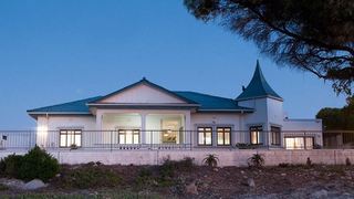 Beach Tower House | West Coast Specials