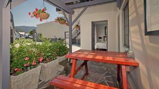 TwentyFour 17 Inn | Hermanus Accommodation