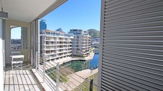 410 Harbour Bridge | V & A Waterfront Specials