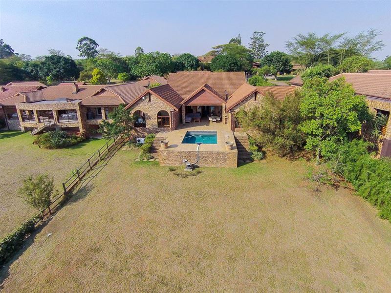 6 Pinehurst Drive, White River Country Estate SelfCatering