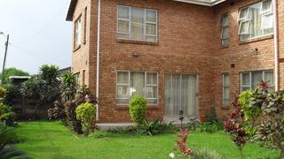 Ekhaya Lentokozo B&B | Kwa Mashu Accommodation
