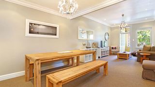 Jubilee Square Apartment | Self-catering Simons Town