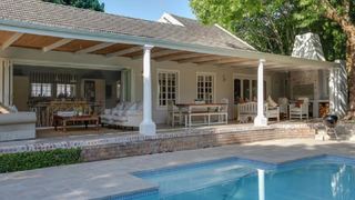 The Valley Close | Alphen Self-catering