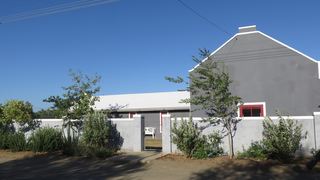 Aardvark House | Prince Albert Accommodation