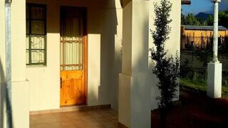 No. 6 on Church | Accommodation Middelburg (Eastern Cape)