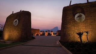 Monomotapa Village | Accommodation Doorndraai Dam Nature Reserve