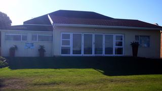 Pull Inn | Kidd's Beach Accommodation