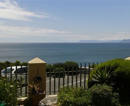 Whale Cove AG03