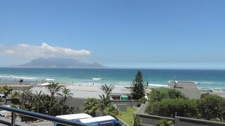 Infinite Ocean View | Bloubergrant Accommodation