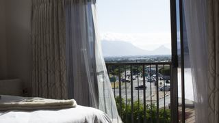 Acacia House | Plattekloof Accommodation