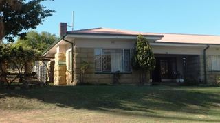 Punjabi Guest Lodge & African Tours | Self-catering Ficksburg