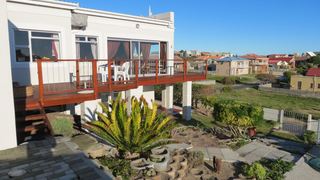 The Whale Cove | De Kelders Self-catering