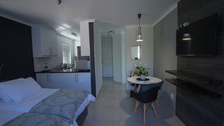 Cat's Eye Cottage | Brackenfell Accommodation