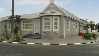 1932 House Guesthouse | Walvis Bay Area Accommodation