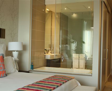 Immaculate Sandton Skye Studio