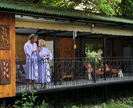 2 Night Couples Romantic Weekend Package