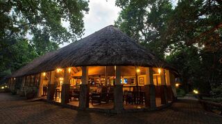 Island Safari Lodge | Accommodation Maun