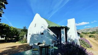 The Blue Cow Barn - Boutique Farm Accommodation | Self-catering Barrydale