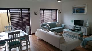 Jeffreys Modern Self-Catering | Ferreira Town Accommodation