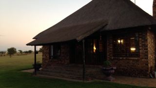 Vaaldam Retreat | Accommodation Oranjeville
