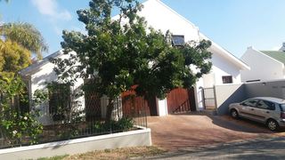 Rhodes Lodge | Accommodation Die Boord